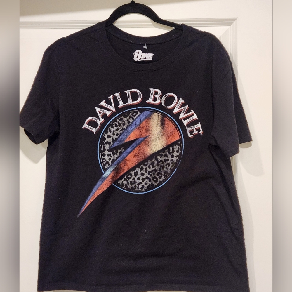 David Bowie Unisex Graphic T-Shirt Black Lightning Bolt Logo Tee Size M - Picture 2 of 2